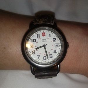 ANTIQUE SWISS ARMY WATCH